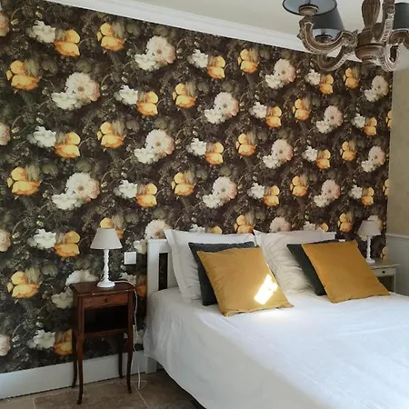 Des Agapes Bed & Breakfast *